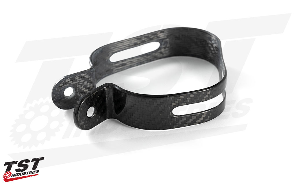 Carbon fiber canister mounting strap provides a stealth and lightweight mounting solution that blends in on your R3 / MT-03.