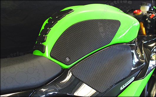 Sportbikefairings Universal Tank Pad Carbon Look Tank Pad For Kawasaki ZX6R Ninja ZX-6R 2013 2014 2015 2016 2017 Carbon Style Tank Pad