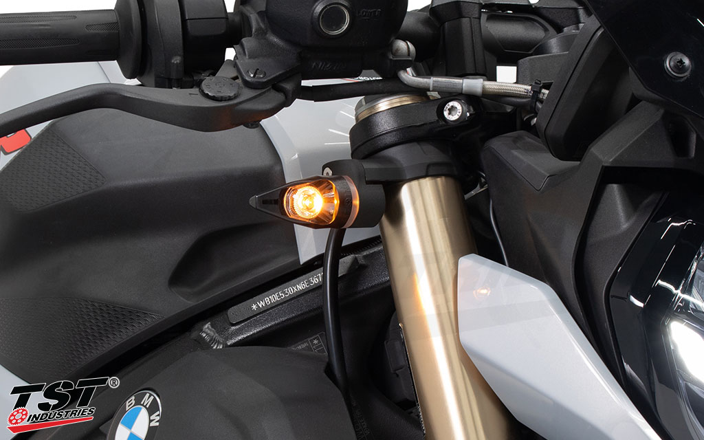 Upgrade your BMW S1000R / M1000R front turn signals with TST Industries