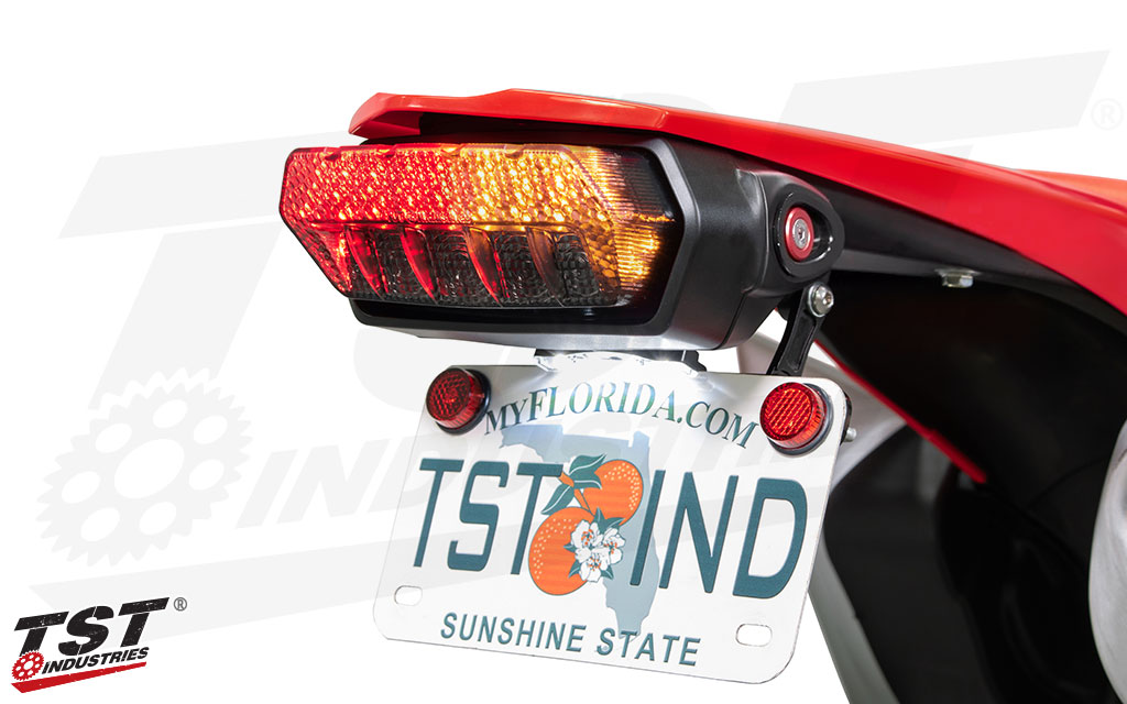 Bright amber leds actuate for extremely bright turn signals from every angle.