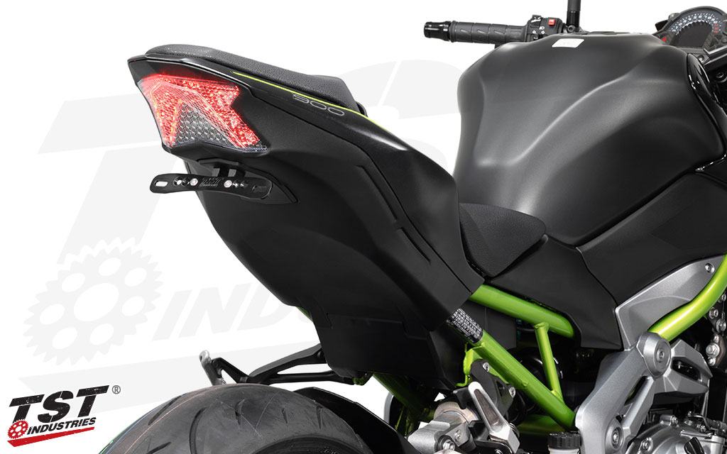 Bright LEDs and a unique lens design set your Kawasaki Z900 apart from the pack!