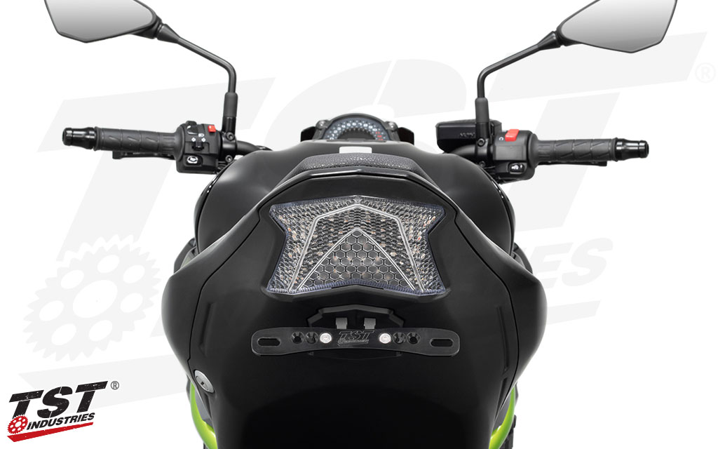 This unique and eye catching Z900 LED Integrated Tail Light is available in Smoke or Clear lens.