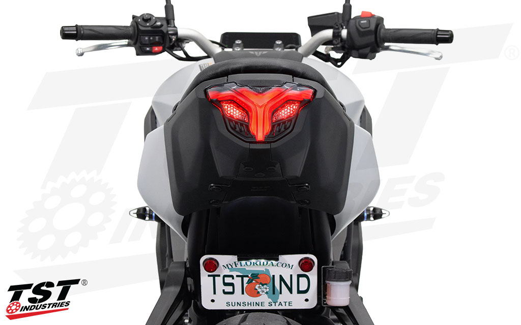 Aggressive design that matches the MT-07 refreshed styling.