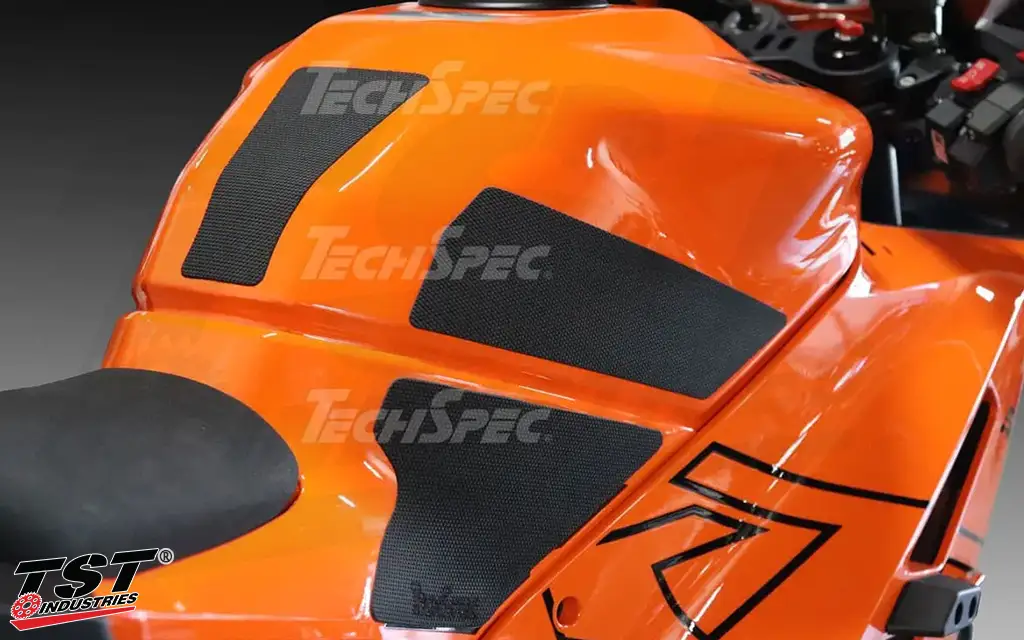 XL2 features a low-profile texture.