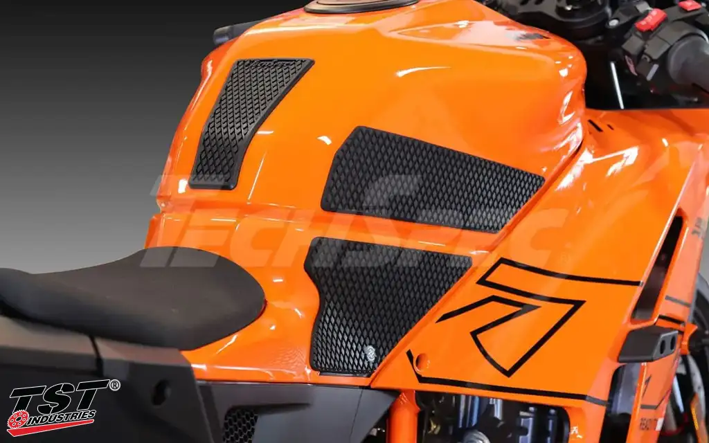 Snakeskin Texture features a thicker raised diamond pattern.