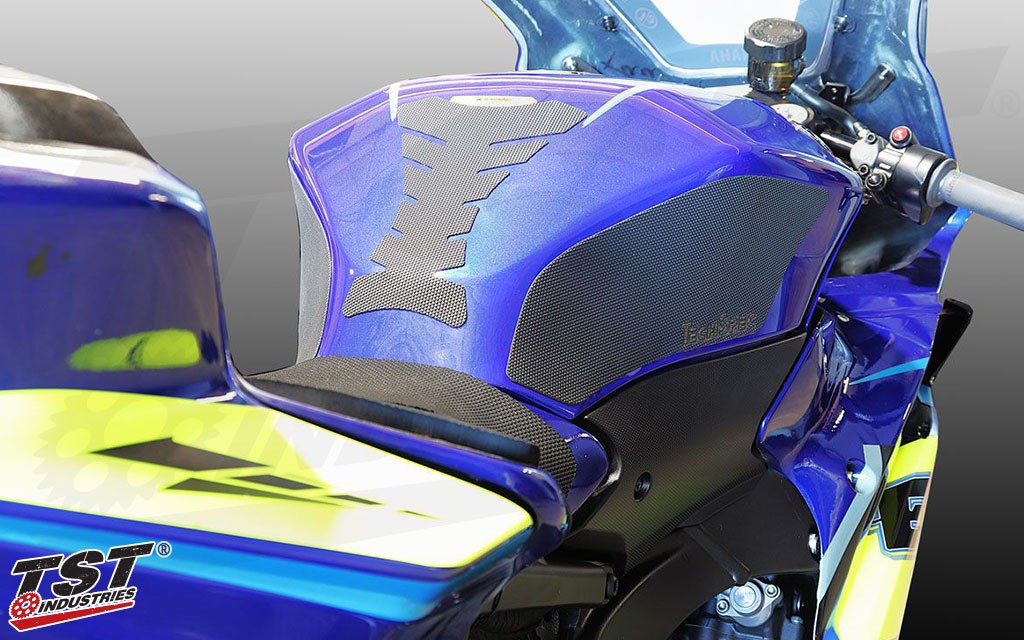 Upgrade your Yamaha R9 with TechSpec Gripster XL2 Tank Grips.