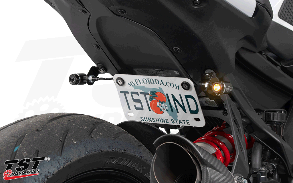 Mount turn signals in a low and tucked position on your Yamaha R9.