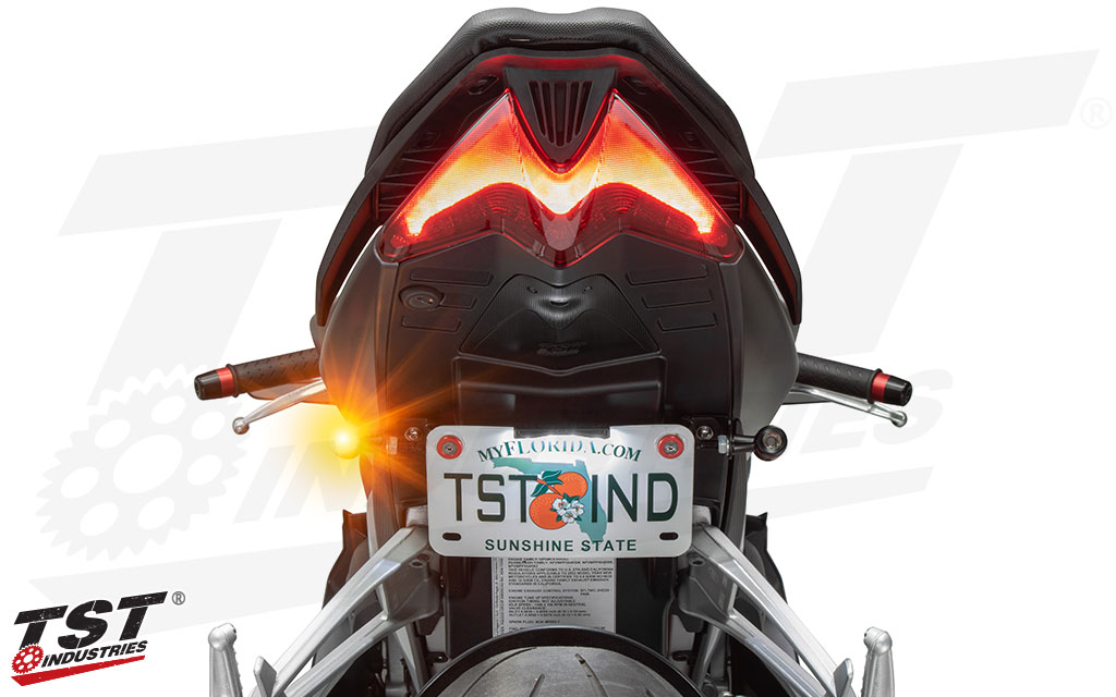 Use the ECHO LED Pod Turn Signals with your Aprilia RS 660 / Tuono 660 Low Mount License Plate Bracket.