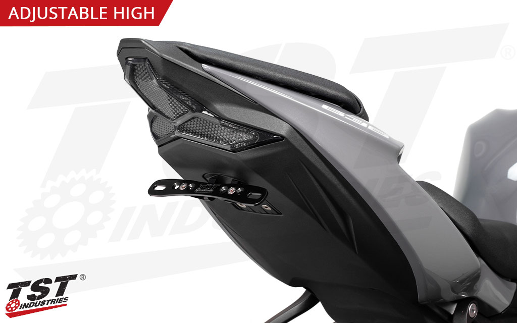 The TST Adjustable High Mount Elite-1 Fender Eliminator for the 2019+ ZX-6R is constructed of high quality anodized aluminum.
