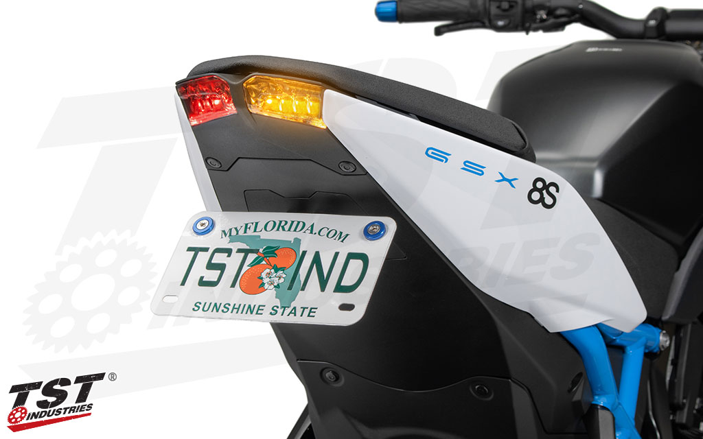 Super bright Built-In Turn Signals demand attention on the road while retaining a sleek and sophisticated tail design.
