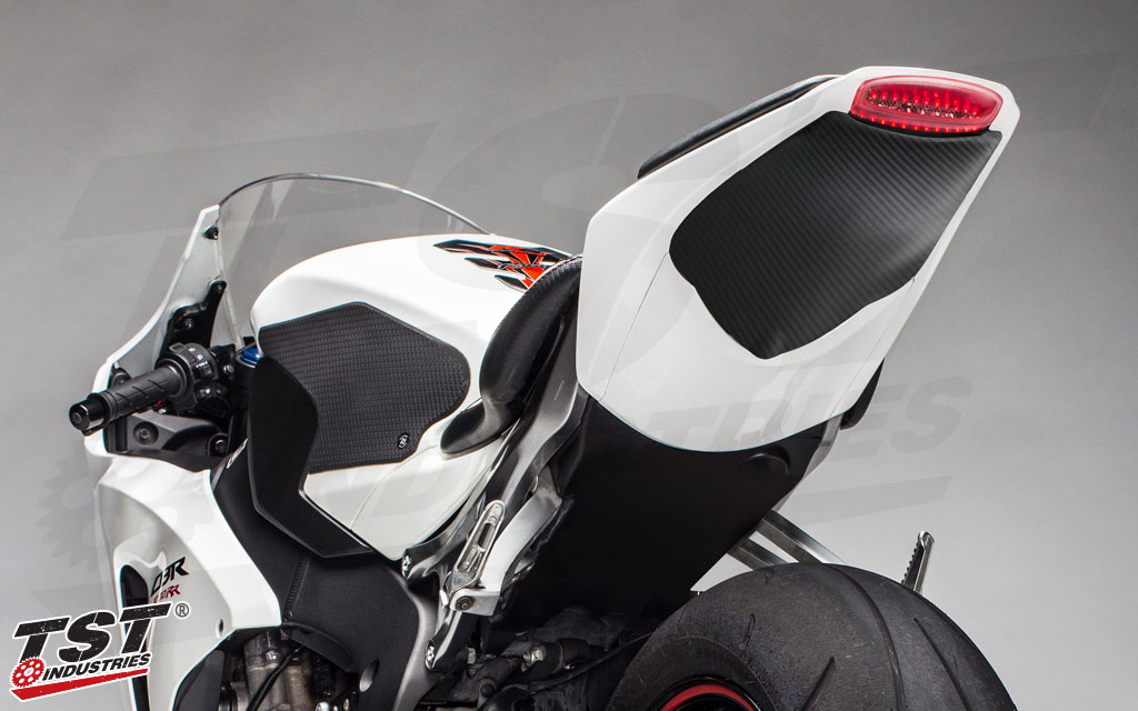The Race Undertail System provides a race inspired style to your CBR1000RR undertail.