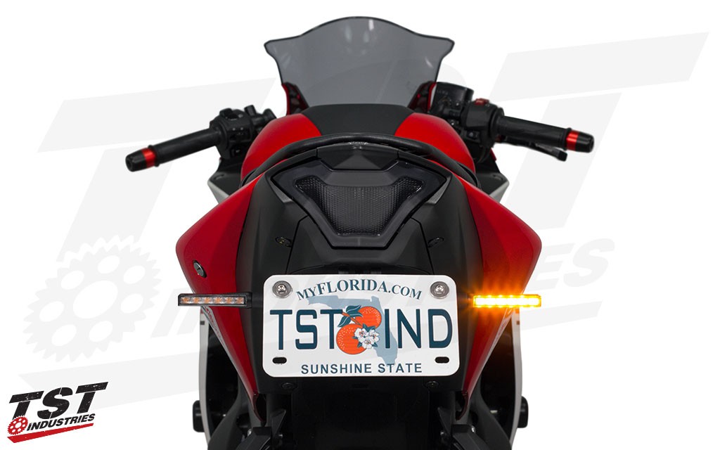 Upgrade your bike with the bright and low-profile BL6 pod turn signal.