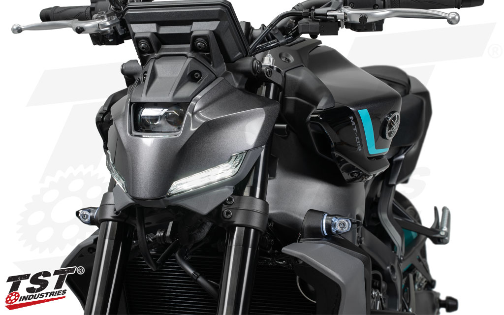 Upgrade the front signals of your 2024+ Yamaha MT-09 with the TST MECH-GTR turn signals.