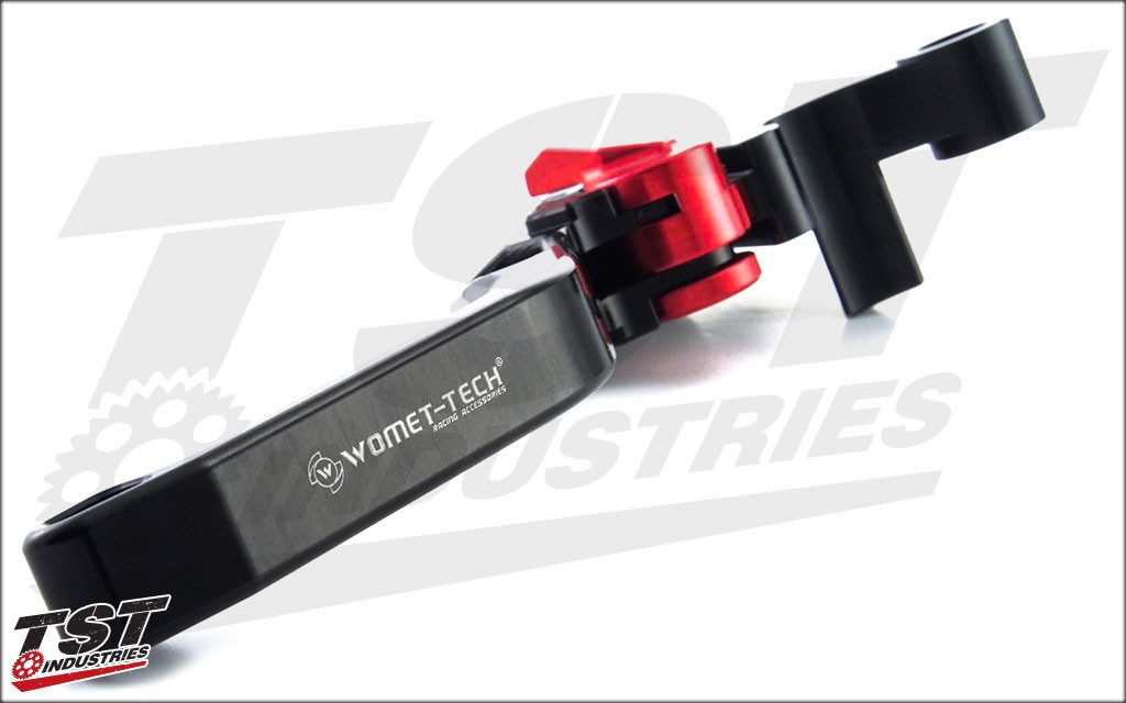 Black and red anodized finish for a strong and long-lasting finish.