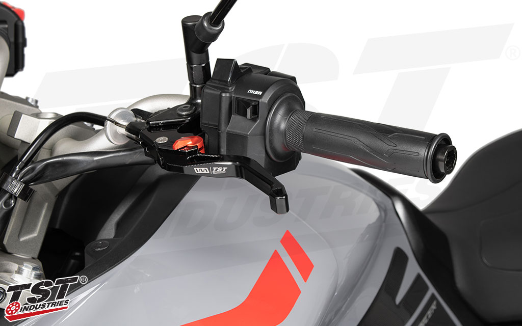 Womet-Tech Evos Shorty Levers on the Yamaha Tracer 900.