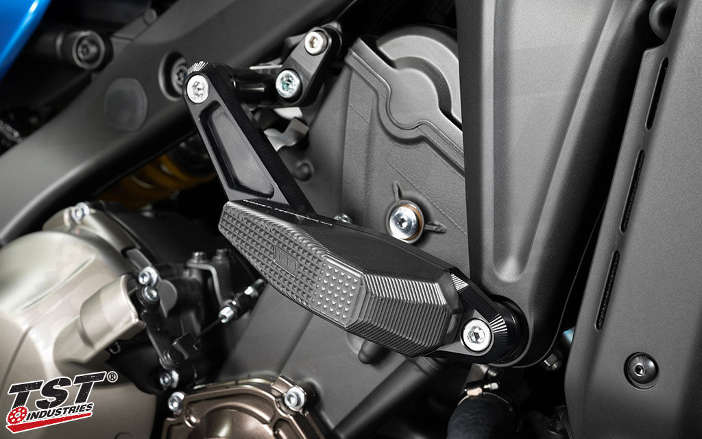 Protect your 2022+ Yamaha XSR900 with robust frame sliders from Womet-Tech.