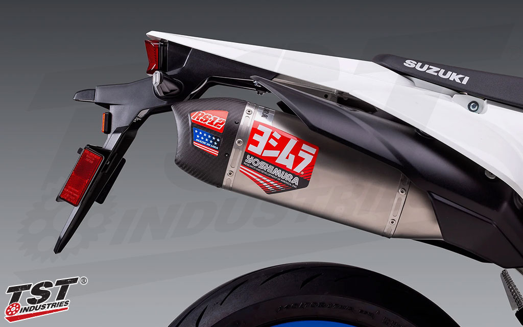 Yoshimura's RS-12 canister features a carbon fiber exhaust cap.