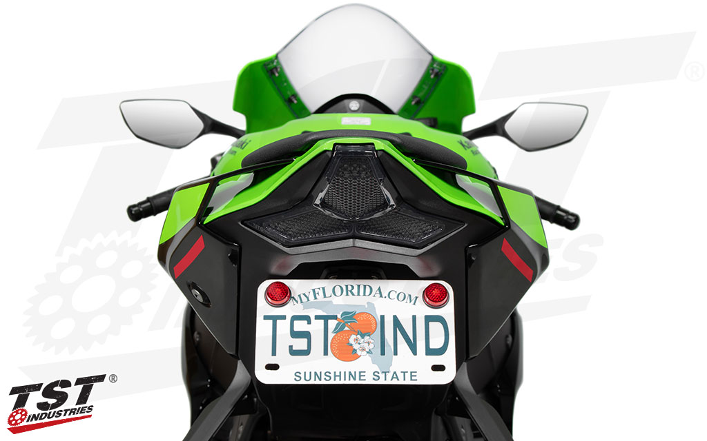 Unique lens design adds style to the 2021+ Kawasaki ZX10R.